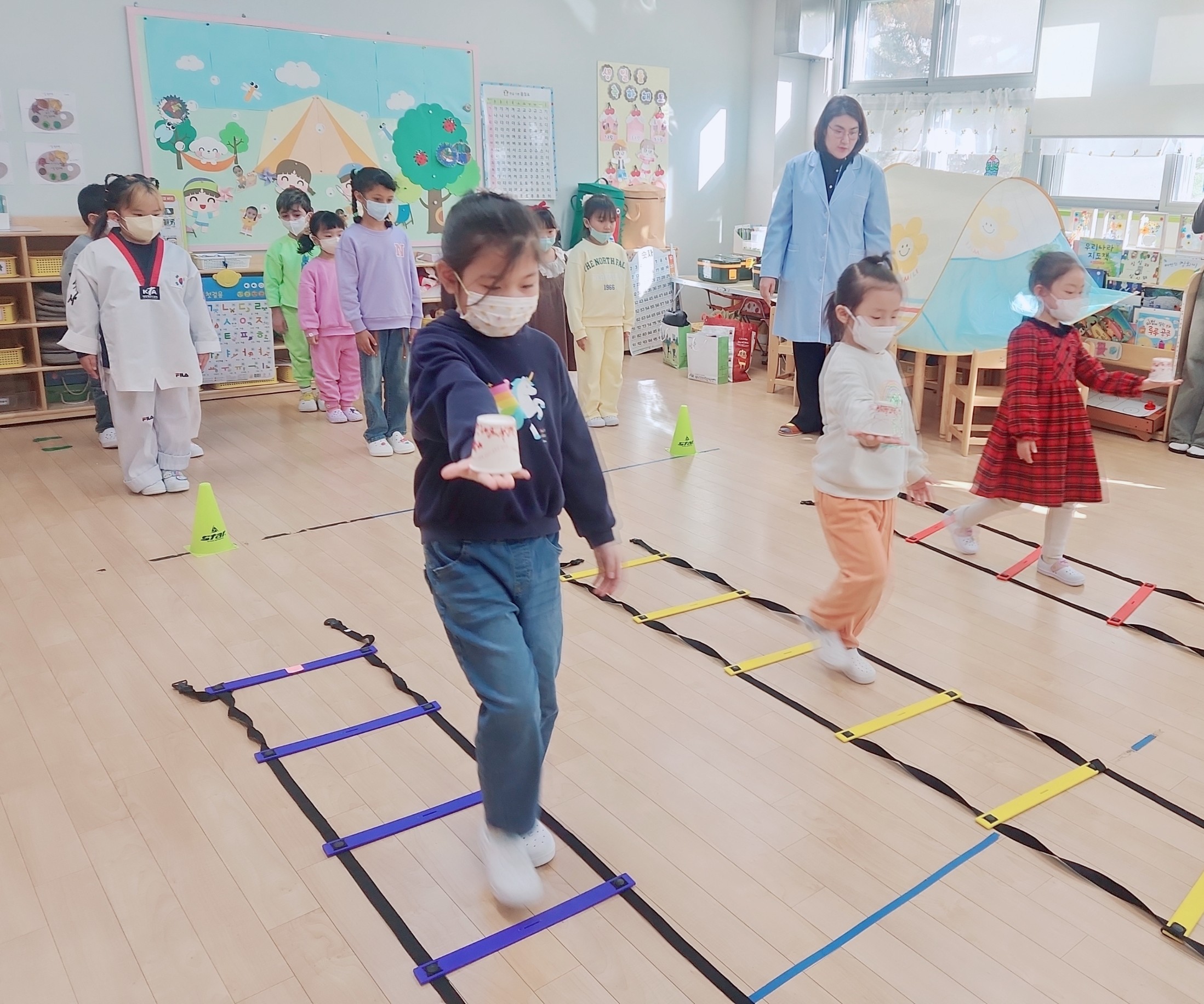 연수구 송도건강생활지원센터는 지역 내 만 3세부터 5세까지 미취학 아동을 대상으로 운영한 맞춤형 건강증진 프로그램 영양쑥 비만쏙 연수키즈 건강키움교실을 성황리에 마무리했다